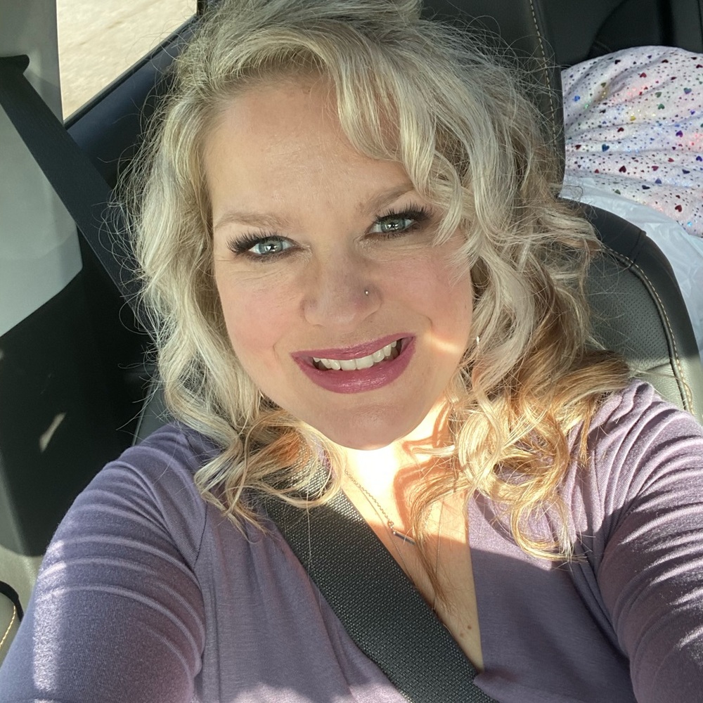 Meet your Posher, Amber